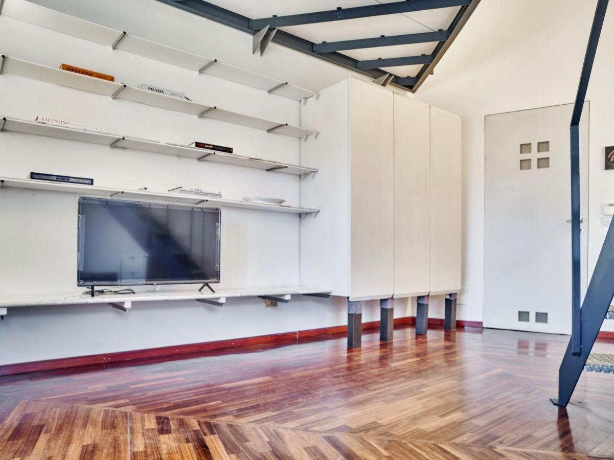 Splendid Apartment In The Historic Center Milão Exterior foto