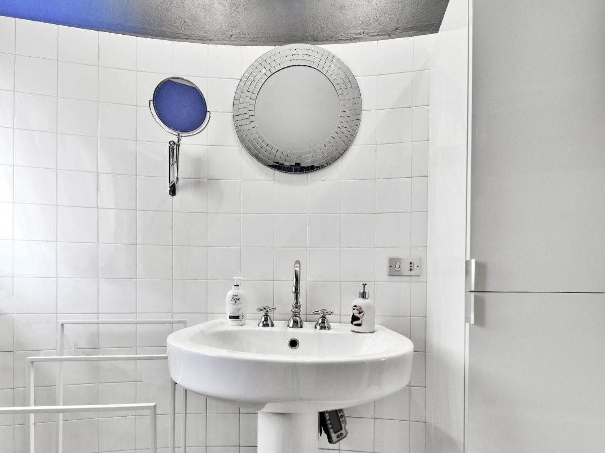 Splendid Apartment In The Historic Center Milão Exterior foto